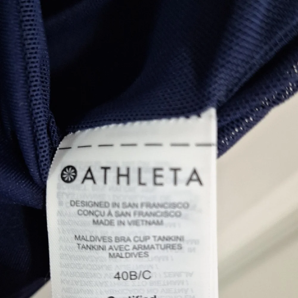 Athleta 